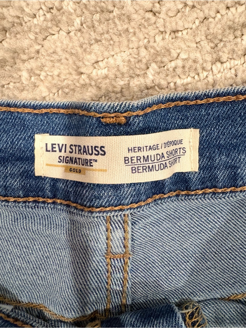 Levi Strauss Signature Gold Heritage Bermuda Denim Shorts Light Wash Raw Hem - Picture 4 of 10